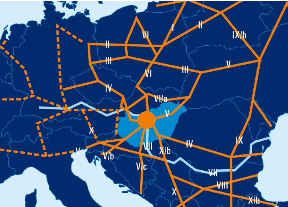 Excellent access to key markets At the cross roads of 4 main European transportation corridors Extensive