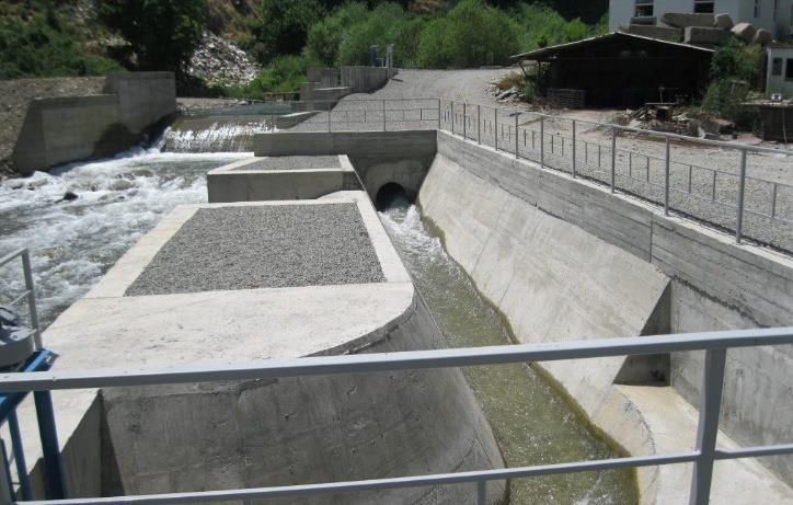 ARMENIA: IRRIGATION SYSTEM ENHANCEMENT PROJECT AND AF Approved: May 22, 2013 Effective: July 15, 2013 Closing: June 30, 2019 IBRD loan Government of Armenia 32.00 8.0 31.01 0.9 Total 38.