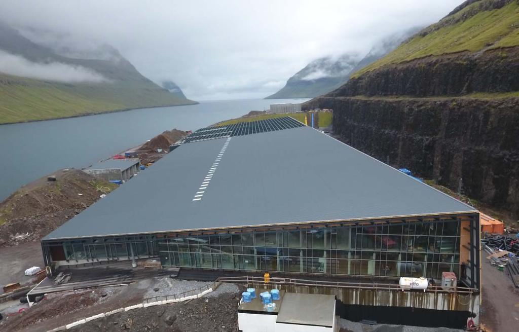 BAKKAFROST VALUE CHAIN AND STRATEGY MARKETS AND SALES SUMMARY Q2 AND H1 2018 INVESTMENT PLAN 2018-2022 Hatchery Strond, Klaksvík under construction First