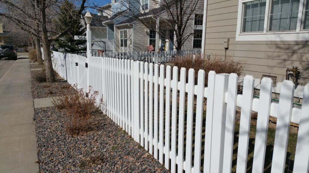 Component Inventory for Indian Peaks Townhomes Client Reference # 4080 Comp #: 1008 Vinyl Fencing - Replace Observations: - At the time of our site visit, it was noted that quite a bit of the