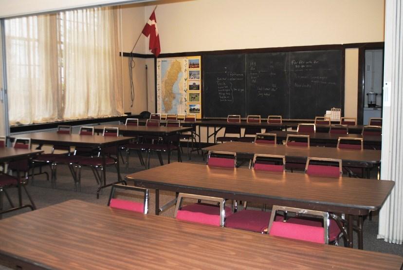 CLASSROOMS Capacity Reception, lecture or concert 50 Seated Dinner 30 Dimensions Classrooms 1 & 2 31 x 22 Classroom 3 34 x 23 Pricing Weekday/Weekend $40/hr When