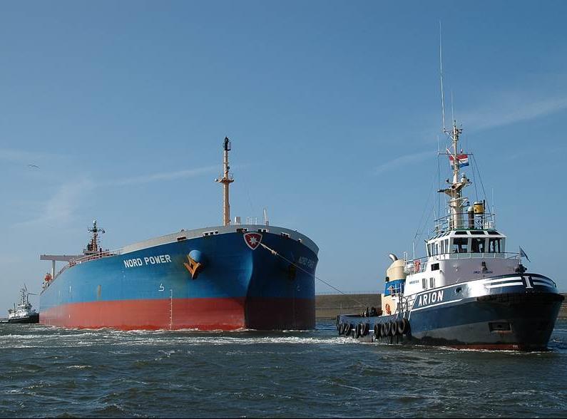 Towage of the entered ship Poolable Entering or leaving port