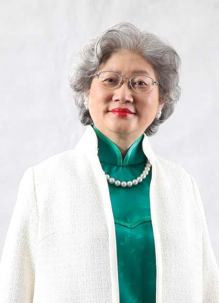 Annual Report 2012 7 PROFILE OF DIRECTORS MS. TAN SIOK CHOO (Chairperson & Independent Non-Executive Director) A Malaysian, Ms.