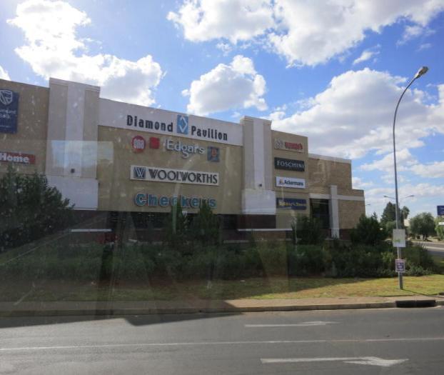 Diamond Pavilion Mall, Kimberley (Resilient) Turnover growth 20% year-on-year Foot count