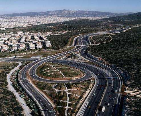 HIGH RETURN, LOW RISK (1/2) Type of concession Toll ring road in Athens ELTEB