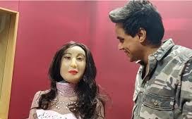 World s first Hindi speaking Robot Rashmi to host on Red FM Red FM has introduced a humanoid robot as a radio jockey.