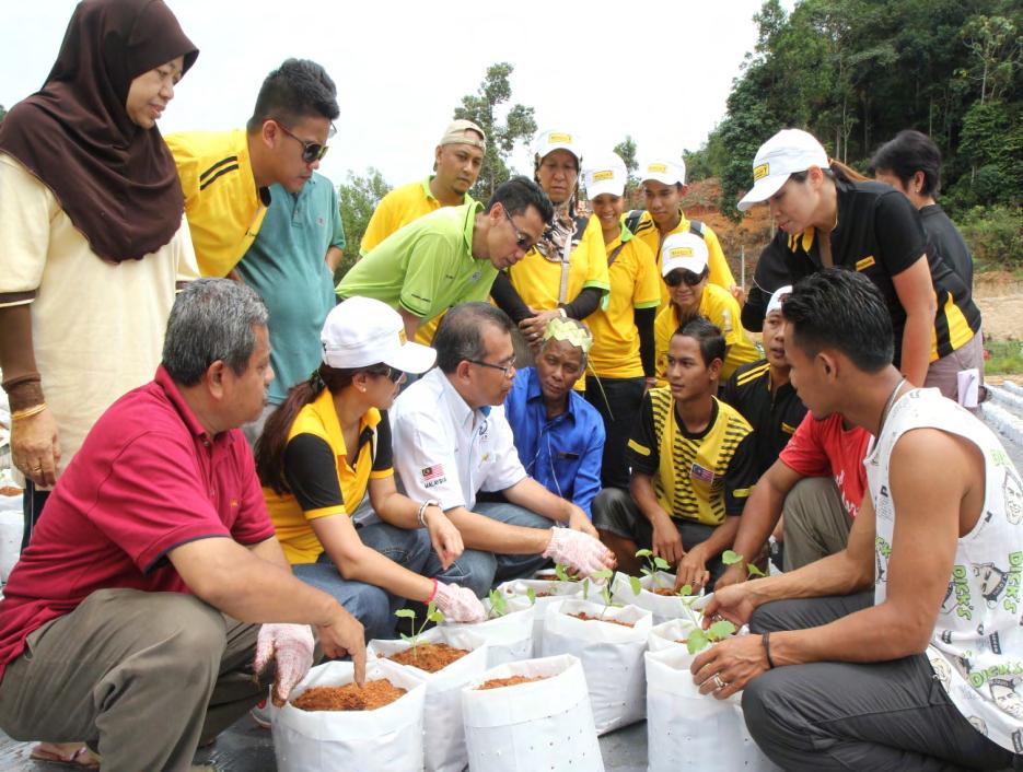Strong spirit of volunteerism from Maybankers In our Cahaya Kasih Ray of Light