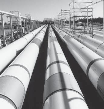 4 CRUDE OIL PIPELINES Pipelines are the most efficient method of transporting large volumes of crude oil over land.