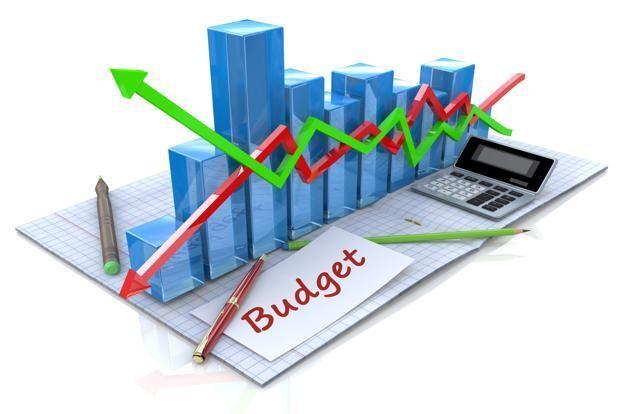 Budgeting Key function of Club Treasurer Work with President Elect to develop budget prior to taking office Work with