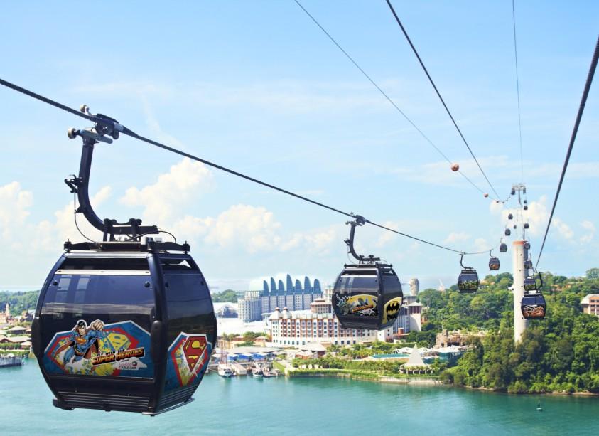 tour guide 0930 hrs - Singapore City Tour 1230 hrs - Lunch at Local Restaurant 1330 hrs - Visit to Garden by the Bay (02 Domes) 1600 hrs - Check-In to Grand Central Hotel Participants have to arrange