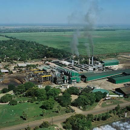 OVERVIEW - MALAWI Marginal factory expansions at both factories Current capacity to produce ±330 000 tons sugar New areas of cane at both estates, together with outgrower expansions over next two