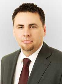 After graduating from the University of Economics in Prague, Faculty of Business Administration, he worked for Tesla, a.s., then joined in 2007 as Operation Manager of PROFI CREDIT division Operation Manager.