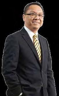142 Maybank Annual Report 2013 group executive committee Dr John Lee has been the Group Chief Risk Officer of Maybank Group since 17 January 2011.