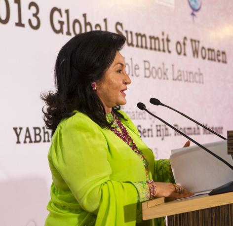 MARKET HIGHLIGHTS Datin Paduka Seri Rosmah Mansor delivering her Keynote Address. Launching ceremony for the book entitled Successful Women Entrepreneurs. L to R: Datuk Dr.