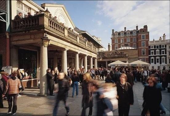 Covent Garden Key figures NRI 25.7m -3.4% (LfL) Initial yield as at 2 Mar 2011 3.9% Equivalent yield 5.1% Gross Income 26.8m -7.6% (LfL) 30.
