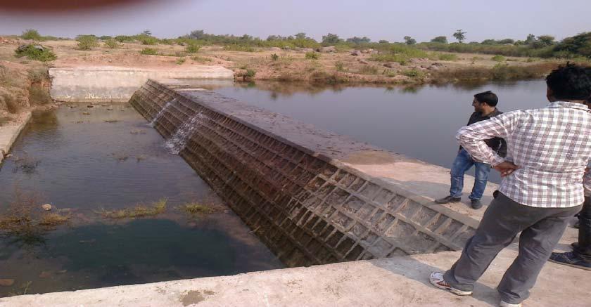 In the Lalitpur, Jalaun and Sonbhadra districts of UP, a large number of checkdams were constructed.