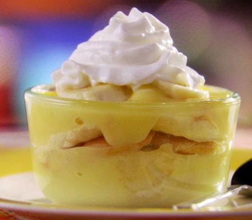 Reduced Fat Nilla) 2 medium bananas, sliced Fat-free whipped topping (thawed from frozen), optional DIRECTIONS Combine milk with pudding mix in a bowl.