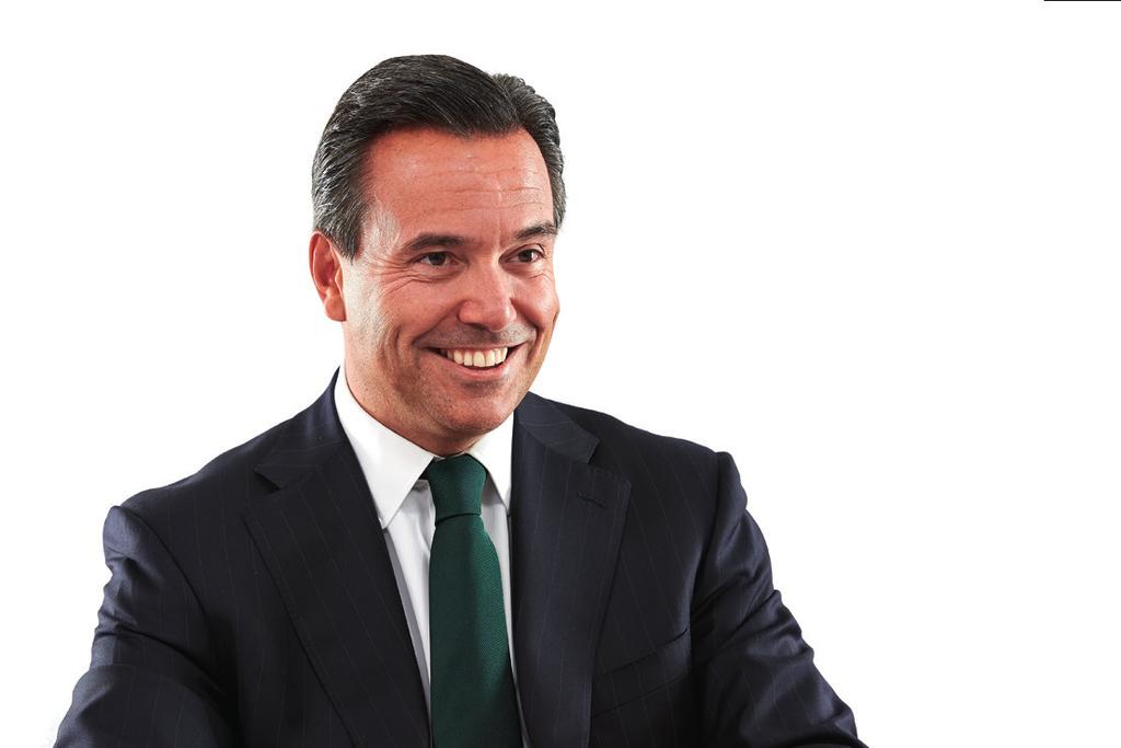 Group Chief Executive s letter António Horta-Osório Group Chief Executive 2 Dear shareholder 2014 was a year of continued delivery for Lloyds Banking Group.