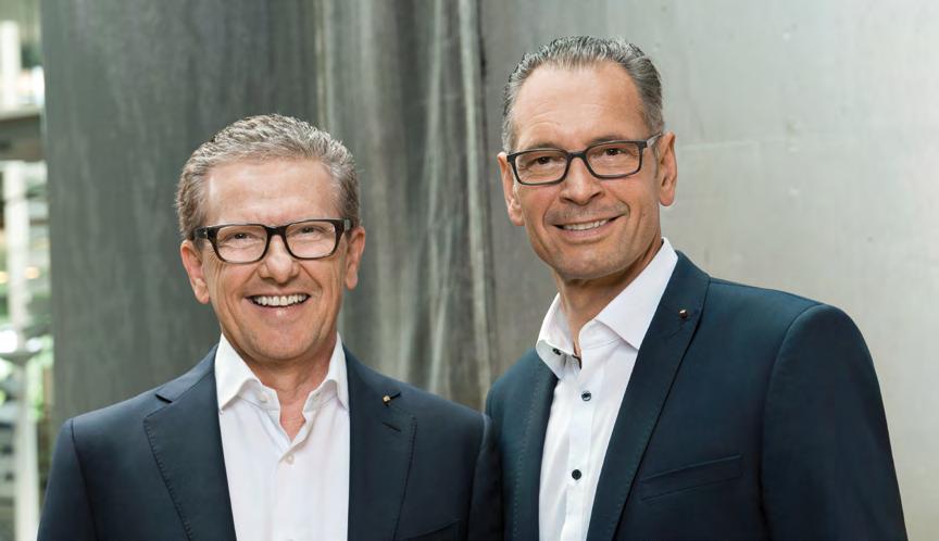 Schaber CEO der DATAGROUP SE Dirk Peters COO der DATAGROUP SE From left to right: Max H.-H.