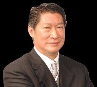 BOARD OF DIRECTORS (CONT D) Dato Siew Ka Wei Aged 54, Malaysian Non-Independent Non-Executive Deputy Chairman Abdul Latif Bin Mahamud Aged 53, Malaysian Group Managing Director Dato Siew Ka Wei, aged