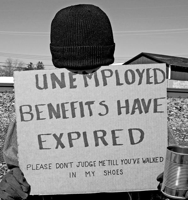 Unemployment Benefits Cut Gov. Snyder and Republican lawmakers enacted HB 4408 (PA 14-2011), a bill that cuts the maximum number of weeks of unemployment benefits in Michigan from 26 to 20.