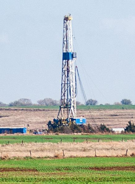 DRILLING AND OPERATIONAL ACTIVITIES Mid-Continent: During the first quarter of 2015, SandRidge drilled 116 laterals. The Company averaged 24 horizontal rigs operating in the play.