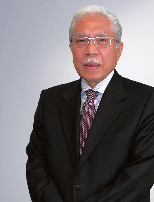 A N N U A L R E P O R T 2 0 1 2 5 Directors Profile Dato Hj Zainal Abidin Putih Independent Non-Executive Chairman Dato Hj Zainal Abidin Putih, a Malaysian aged 66, was appointed Chairman of L&G on 1