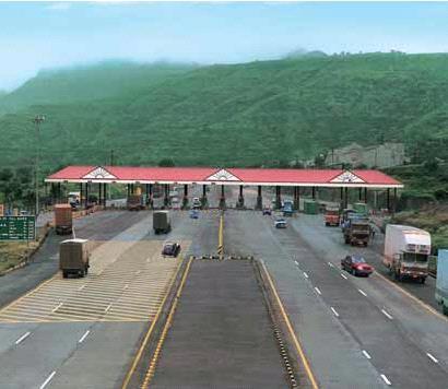 Mumbai Pune Expressway : Implemented by a State Government Corporation 94 km, 6 lane of access controlled concrete expressway, connecting the commercial capital of India, Mumbai, to the manufacturing