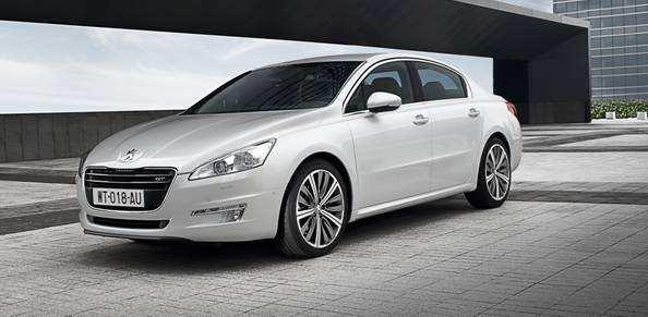 in 2010 Third plant to come on stream in 2013 Full capacity of 750 000 units 2010 PEUGEOT 408 CITROËN C5
