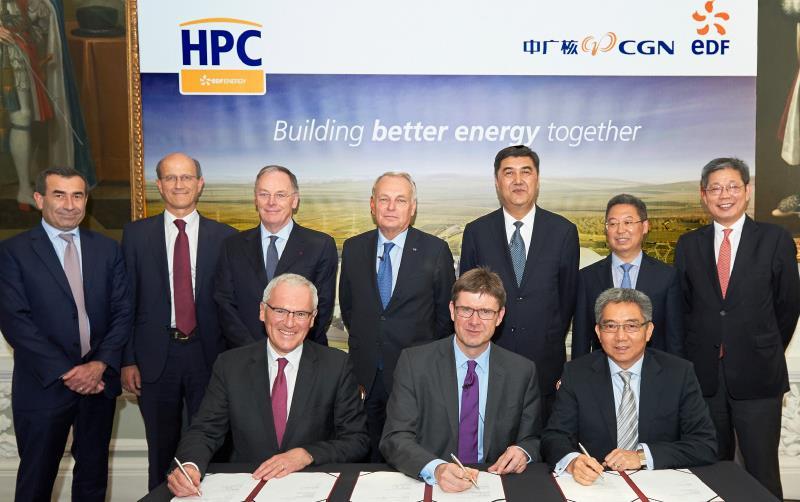 HINKLEY POINT C: FINAL CONTRACTS SIGNED Construction phase follows as the final contracts are signed EDF signed contracts with the UK Government and Chinese partner CGN in London on 29 September