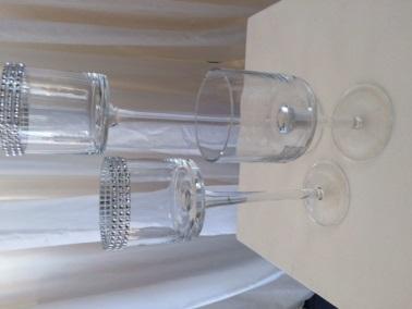 Qty: 30units of each unit Description: Cylinder candle holders on