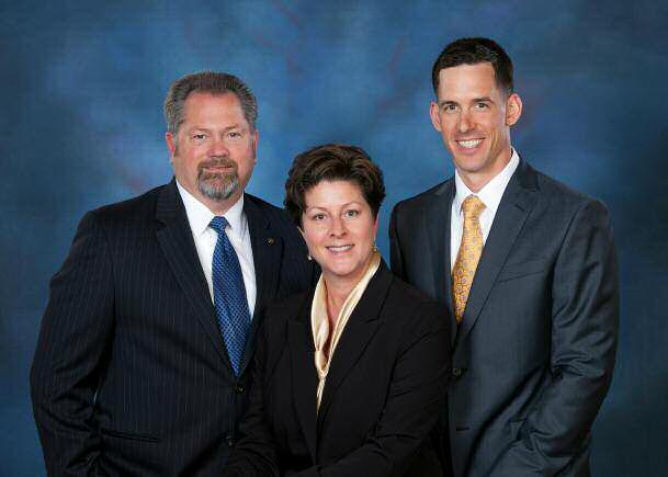 Meet the Professionals Larry Linn Financial Planning Specialist First Vice President - Wealth Management Financial Advisor Left to right: Larry Linn, Michelle Eggers, Mike Eberly Larry has been with