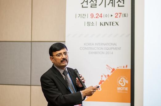 The Seminar was attended by over 20 participants from the construction equipment industry, construction companies, consultants and international visitors.