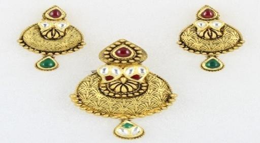 Rubies. This type of jewellery also use in daily wear.