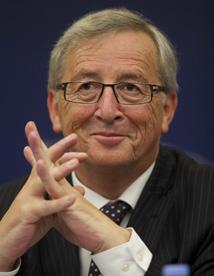 214 219 EUROPEAN COMMISSION SCOREBOARD 6 JEAN-CLAUDE JUNCKER 5 1% President of the European Commission 44.