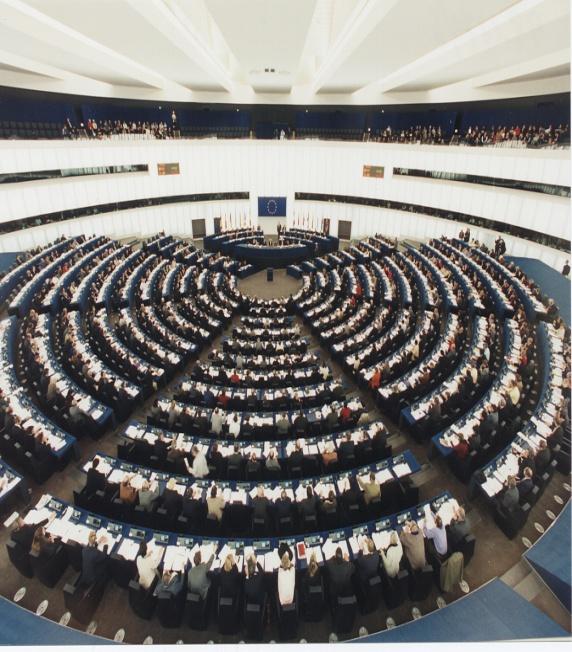 Legislative power How co-decision works The European Commission The European Parliament Final vote in third reading (if necessary) Commission proposal First reading in Parliament (Parliament opinion)