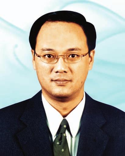 PROFILE OF DIRECTORS (cont d) LIM POH SEONG Independent Non-Executive Director Mr. Lim Poh Seong, aged 45, a Malaysian, was appointed to the Board of PHB on 27th January, 2011.