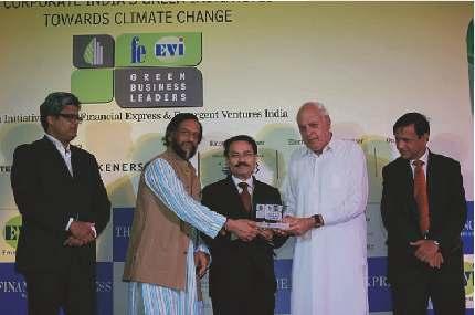 TAMIL NADU NEWSPRINT AND PAPERS LIMITED Green Business Leadership Award Hon'ble Minister for New and Renewable Energy, Dr. Farooq Abdullah (right) presents Green Business Leadership Award to Mr T.K.