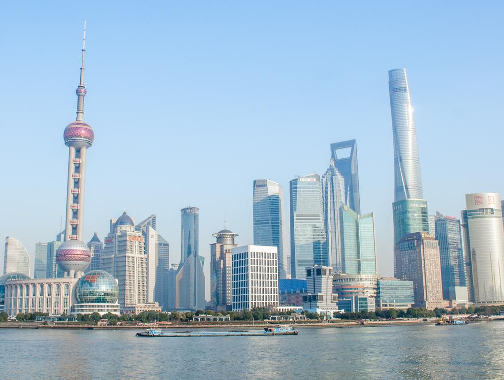 Foreign Investment in China Most popular forms WFOE and RO Wholly Foreign-Owned Enterprise(WFOE) Registered Capital Representative Ofﬁce(RO) Must fulﬁll speciﬁc requirement Registered Capital